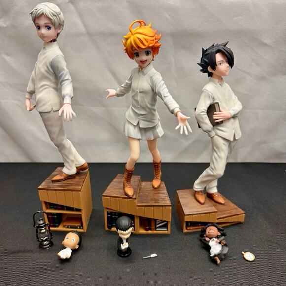 Aniplex The Promised Neverland Norman, Emma, & Ray Stair Figure Set W/ Boxes - Picture 2 of 14